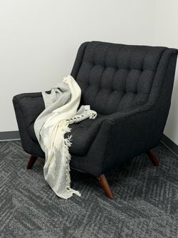 Mid-Century Modern Tufted /could deliver