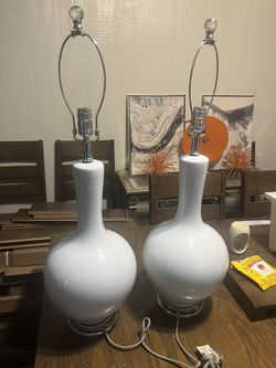 Safavieh Table Lamps