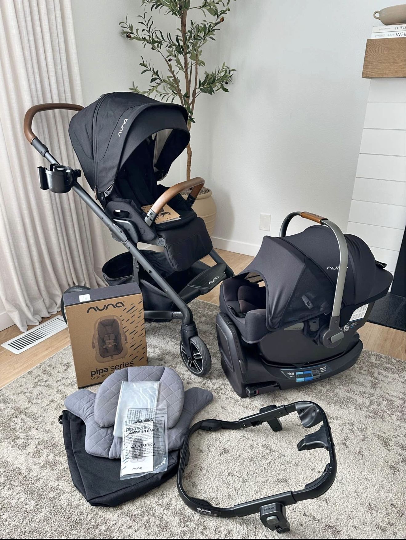 Nuna MIXX NEXT stroller and Car seat Color: black
