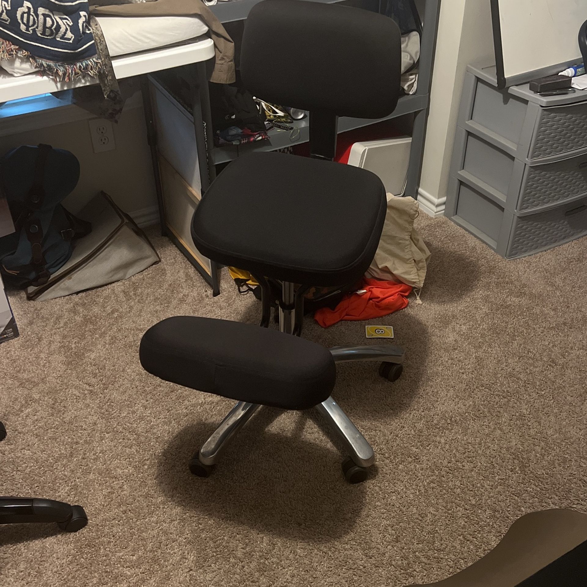 Kneeling Chair With Backrest