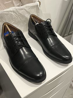 Men’s Dress Shoes - Clark’s - 10.5 - Black - NEW