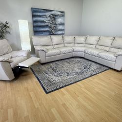 Matching Leather Sectional & Reclining Chair Set - Natuzzi