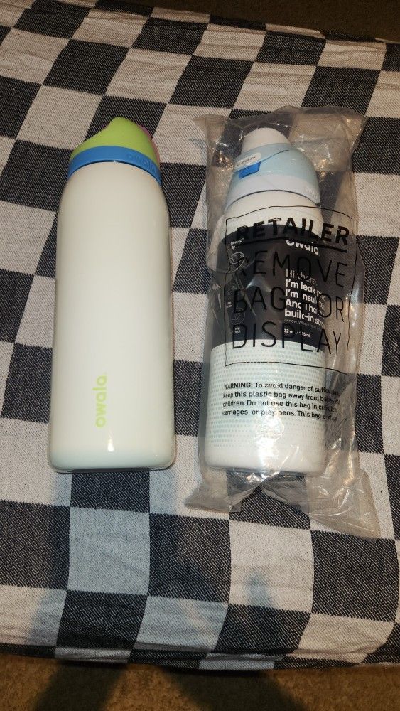 Owala Glow In The Dark Bundle
