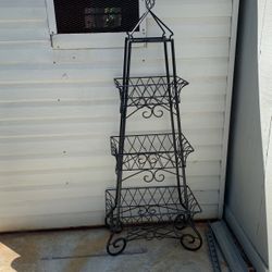 Plant Stand 