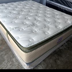 King Size Organic Hybrid Cool Gel Europillow Top Mattress And Boxspring 