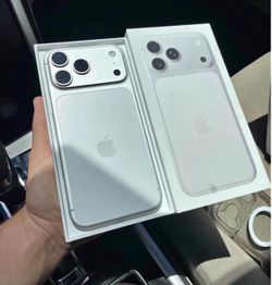 Phone 17 Pro Max(((New iPhone UNLOCKED)))**Any Company Works!**Brand New**
