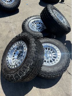 KMC PARA FORD 6x135 llantas 285/70/17 cooper