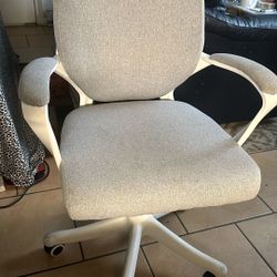 White “Storm Trooper” Adjustable Rolling  Office  Chair