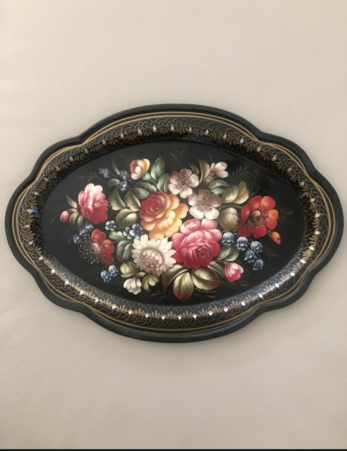 Collectors Russian Mocmobo Art Black Lacquer Hand Painted Oval Plate