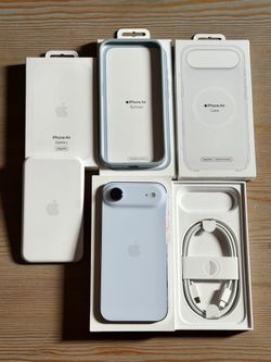 iPhone Air 256GB Sky Blue – Unlocked + Apple Battery & Cases