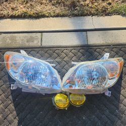 Pontiac Vibe Headlights 