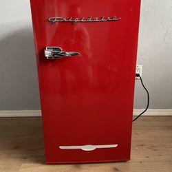 frigidaire red