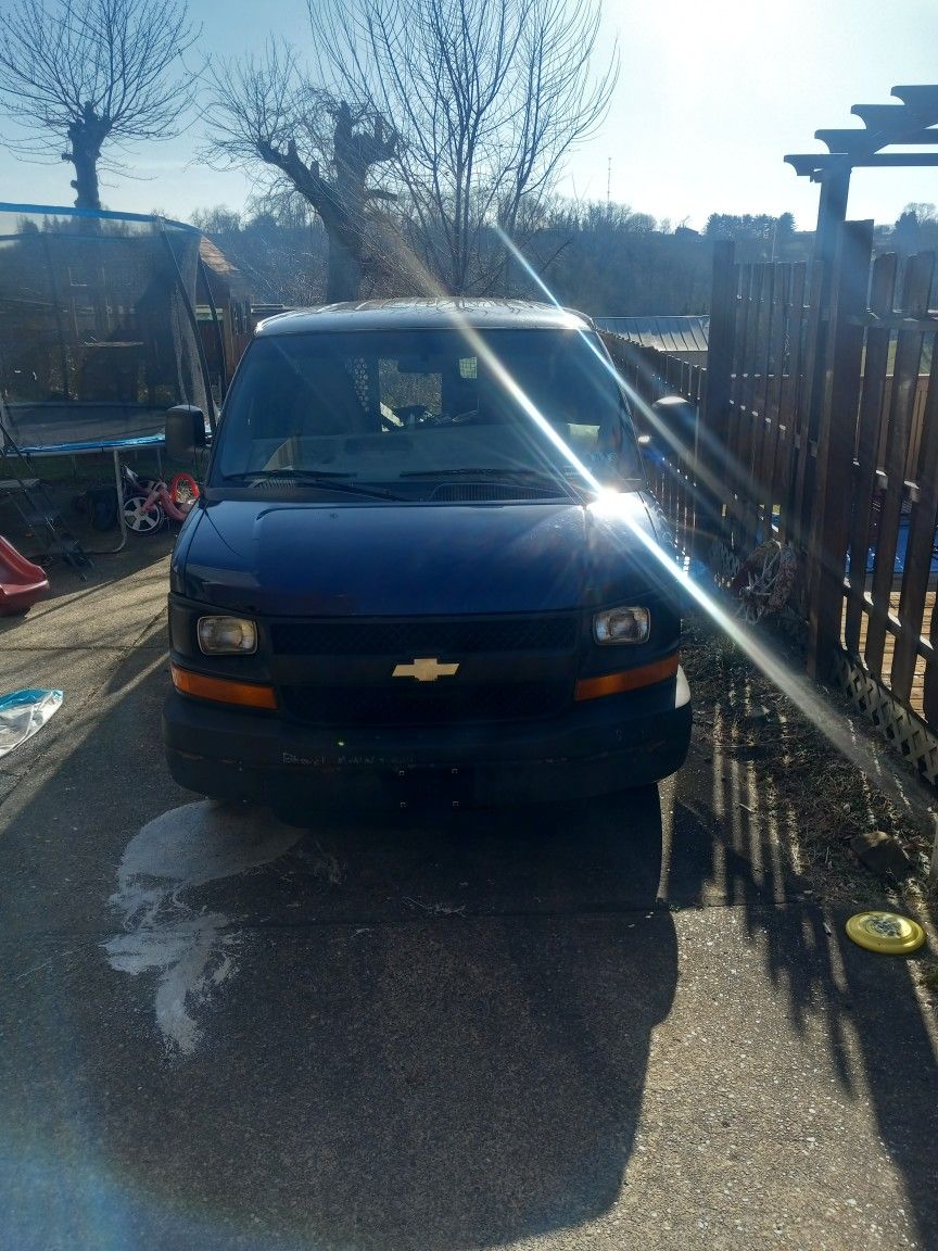 2003 Chevrolet Express