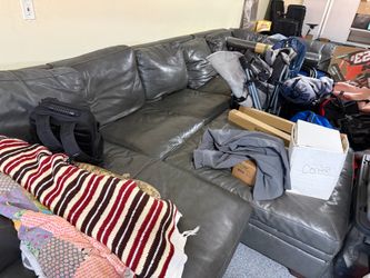 Huge Leather Sectional Couch w Ottoman