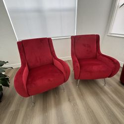 Accent Chairs And Coffee Table