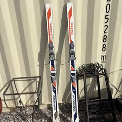 Rossingdol Skis