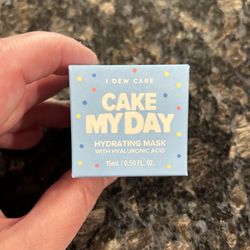 NEW I DEW CARE CAKE MY DAY HYDRATING MASK $5!