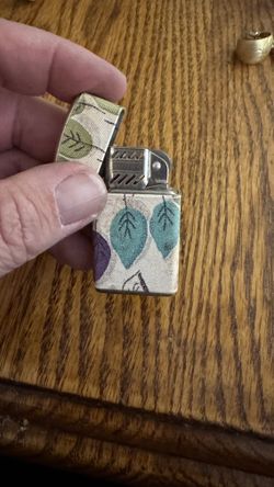 🔥 Vintage Trimlite “CHAMP” Austria Table Lighter – Mid-Century Design