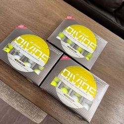 NEW GOLF BALLS Srixon Z Star Divide Yellow / White 1 Dozen 12 Balls