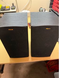 Klipsch R-15M Bookshelf Speakers