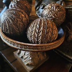 Center Piece With My Deco Balls