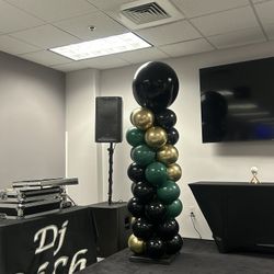 Balloon Pillars 
