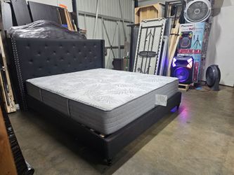 Cal king Tufted Upholstered Bed Frame with Mattress