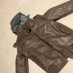 Leather jacket size 5 in kids (boys)
