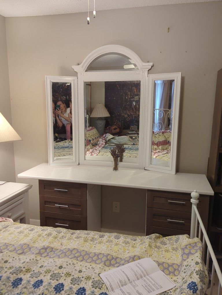 White Table With Old Mirror