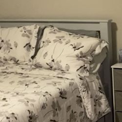 Full Size Wood Bed Frame 