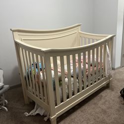 Grow With Me Crib Gently Used 