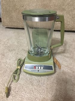 Vintage 1950 GE Blender with Cover & Book