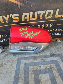 2014 Jeep Grand Cherokee Tail Lights