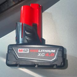 New Milwaukee M12 Battery Red Lithium XC 4.0 Ah - Pick Up Only 