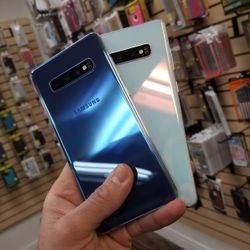 Samsung S10 PLUS free warranty on high st 