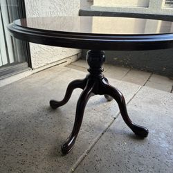 Elegant Solid Wood Round Pedestal Table – Dark Cherry Finish