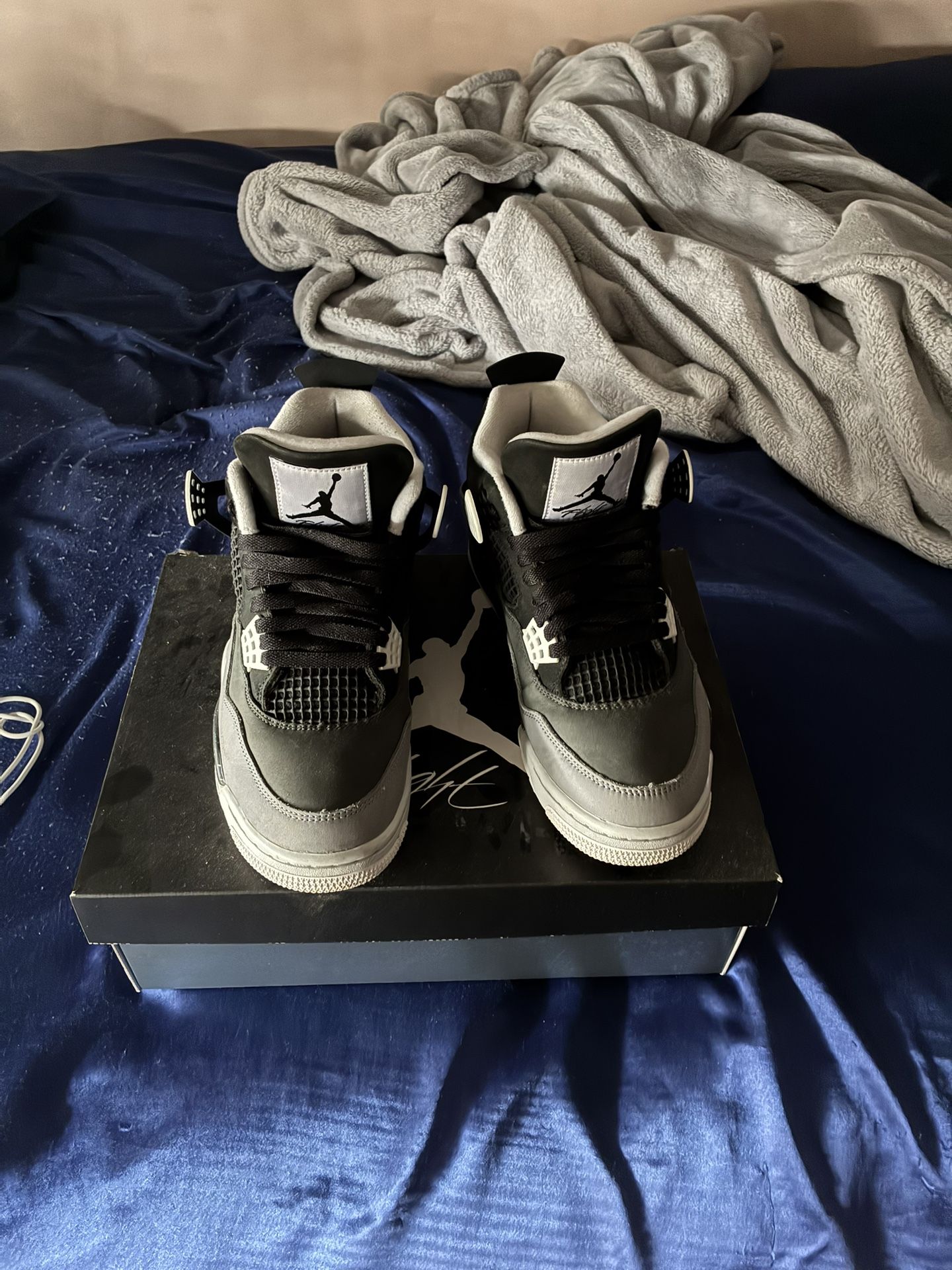 Jordan 4 Retro Fears Size 9.5