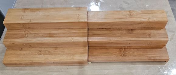 Great condition 3 tier expandable wooden spice rack, miniature display, makeup rack, etc.