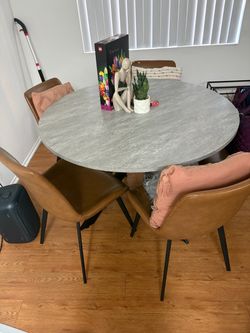 Dining room table