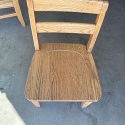  Lakeshore Kid Chair 