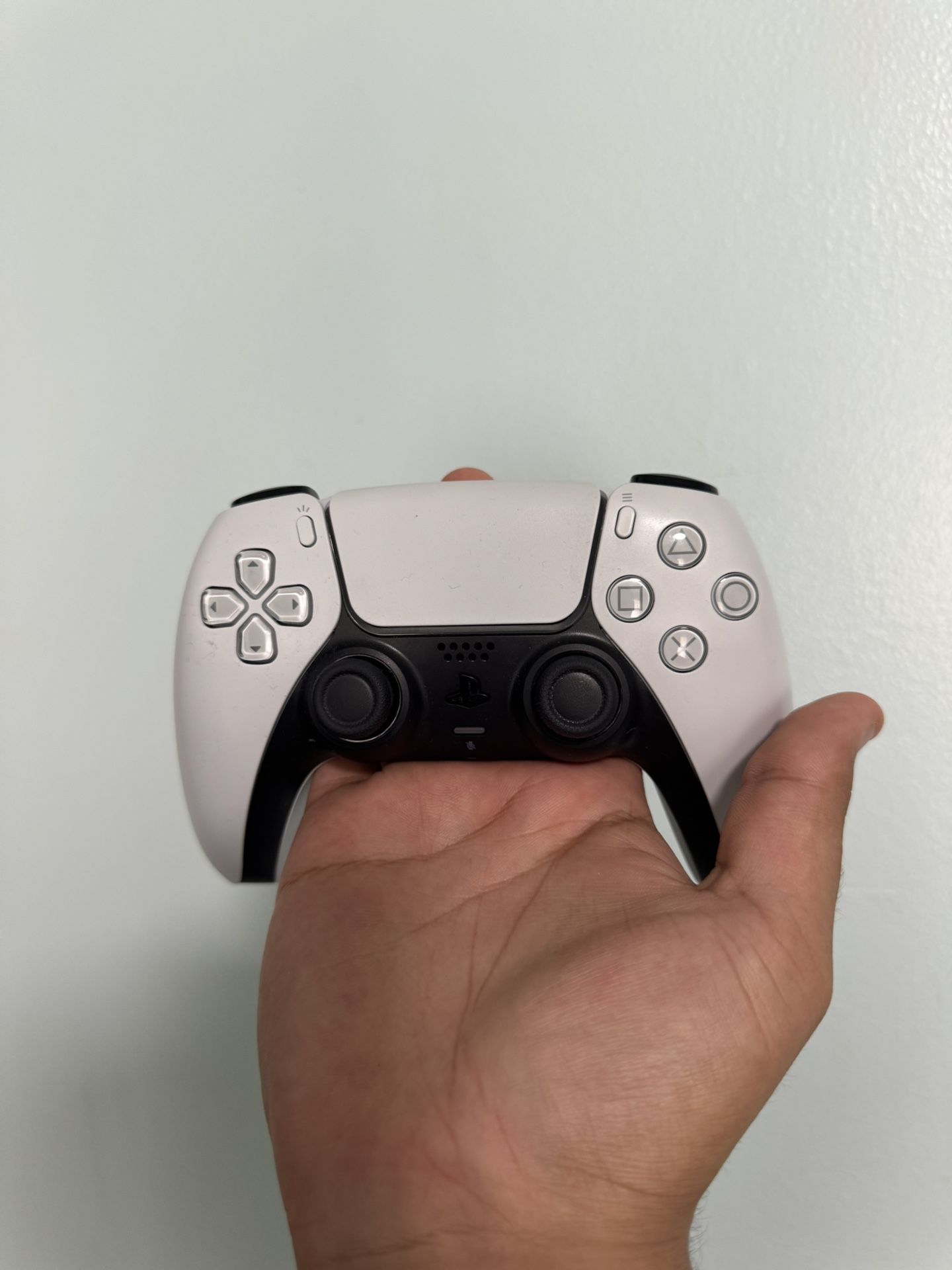 White PS5 Controller