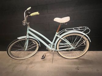 Huffy Nassau 26” Women’s Beach Cruiser Bike – Aqua/Mint – Rear Rack & Fenders