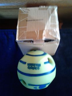 Wobble Wag Giggle Pet Ball