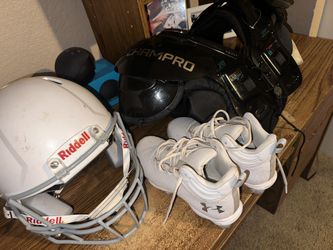 Helmet And Shoulder Pads 