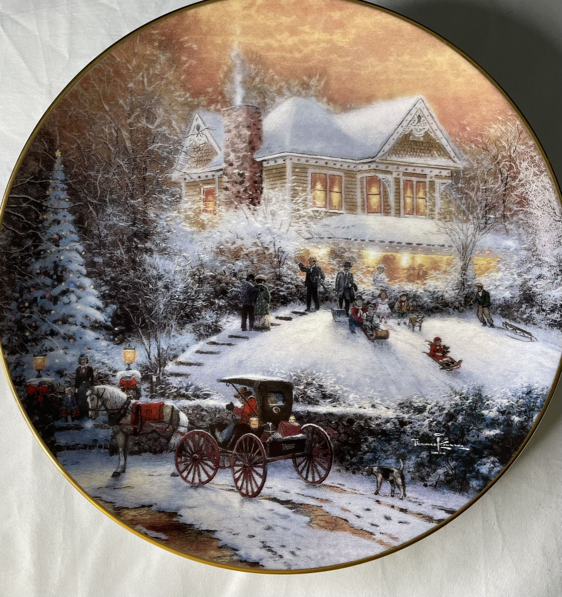 An Old Fashioned Christmas Plate Collection “All Friends Are Welcomed”