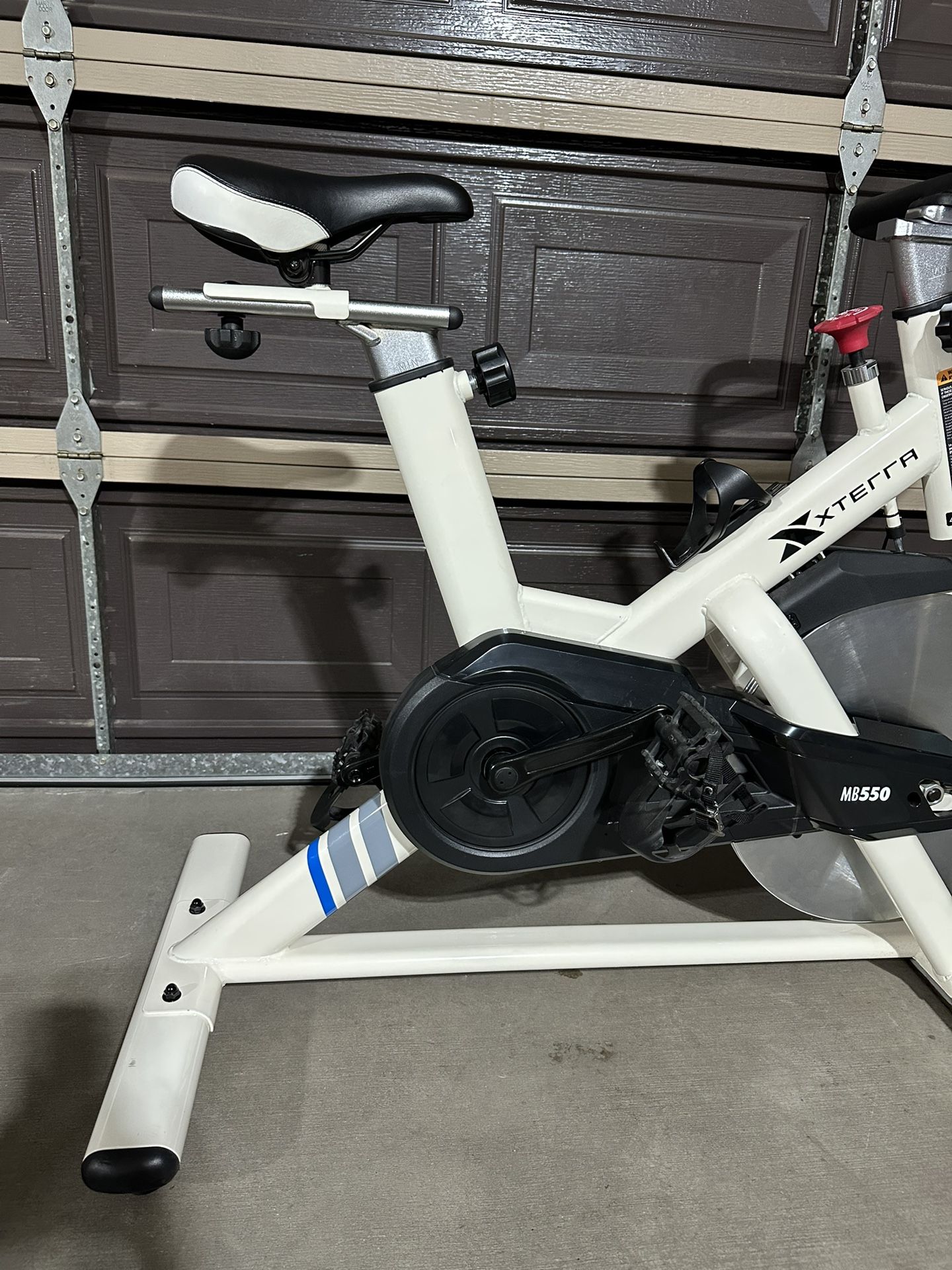 XTERRA Fitness MB550 Cycling Exercise Bike