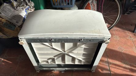 Base for washer o dryer