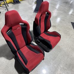 2019 FK8 CIVIC TYPE R Front Seats 