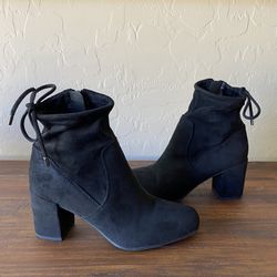 LIKE NEW - WORN ONCE / FRANCO SARTO PISCES BOOTIE - 7
