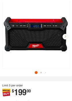 Milwaukee M18 jobsite radio